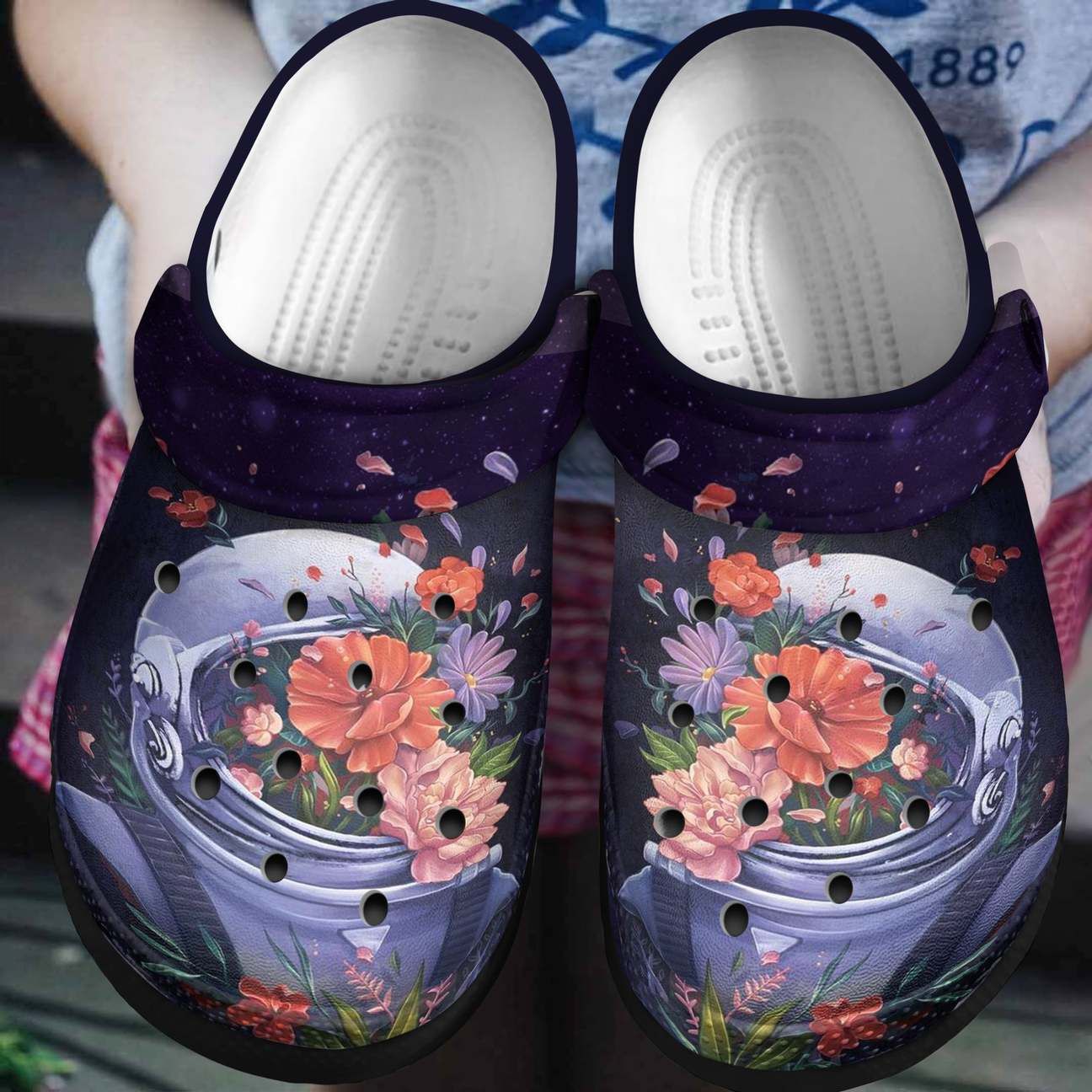 Astronaut Personalized Clog Custom Crocs Comfortablefashion Style Comfortable For Women Men Kid Print 3D Don’T Tell Me Sky’S The Limit Astronaut Personalized Clog Custom Crocs Comfortablefashion Style Comfortable For Women Men Kid Print 3D Don’T Tell Me Sky’S The Limit