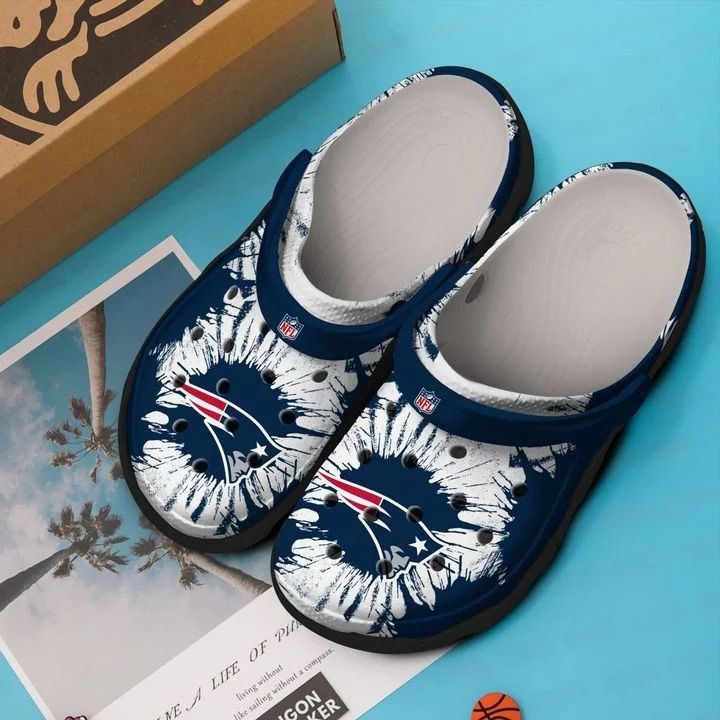 New England Patriots Crocs Crocband Clog Comfortable For Mens Womens Classic Clog Water Shoes Clog Saleoff 190920 New England Patriots Crocs Crocband Clog Comfortable For Mens Womens Classic Clog Water Shoes Clog Saleoff 190920