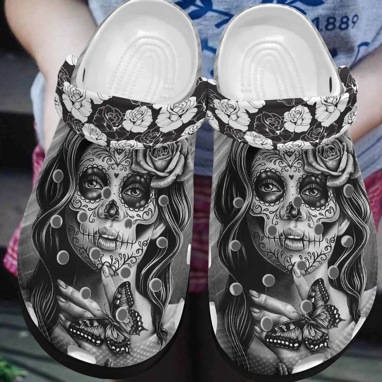 Skull Personalized Clog Custom Crocs Comfortablefashion Style Comfortable For Women Men Kid Print 3D Black And White Roses Skull Skull Personalized Clog Custom Crocs Comfortablefashion Style Comfortable For Women Men Kid Print 3D Black And White Roses Skull