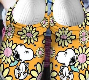 Snoopy Flower Crocs Crocband Clog Clog Comfortable For Mens And Womens Classic Clog Water Shoes Comfortable