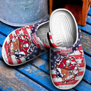 Tampa Bay Buccaneers Crocs Clog Clog Shoes