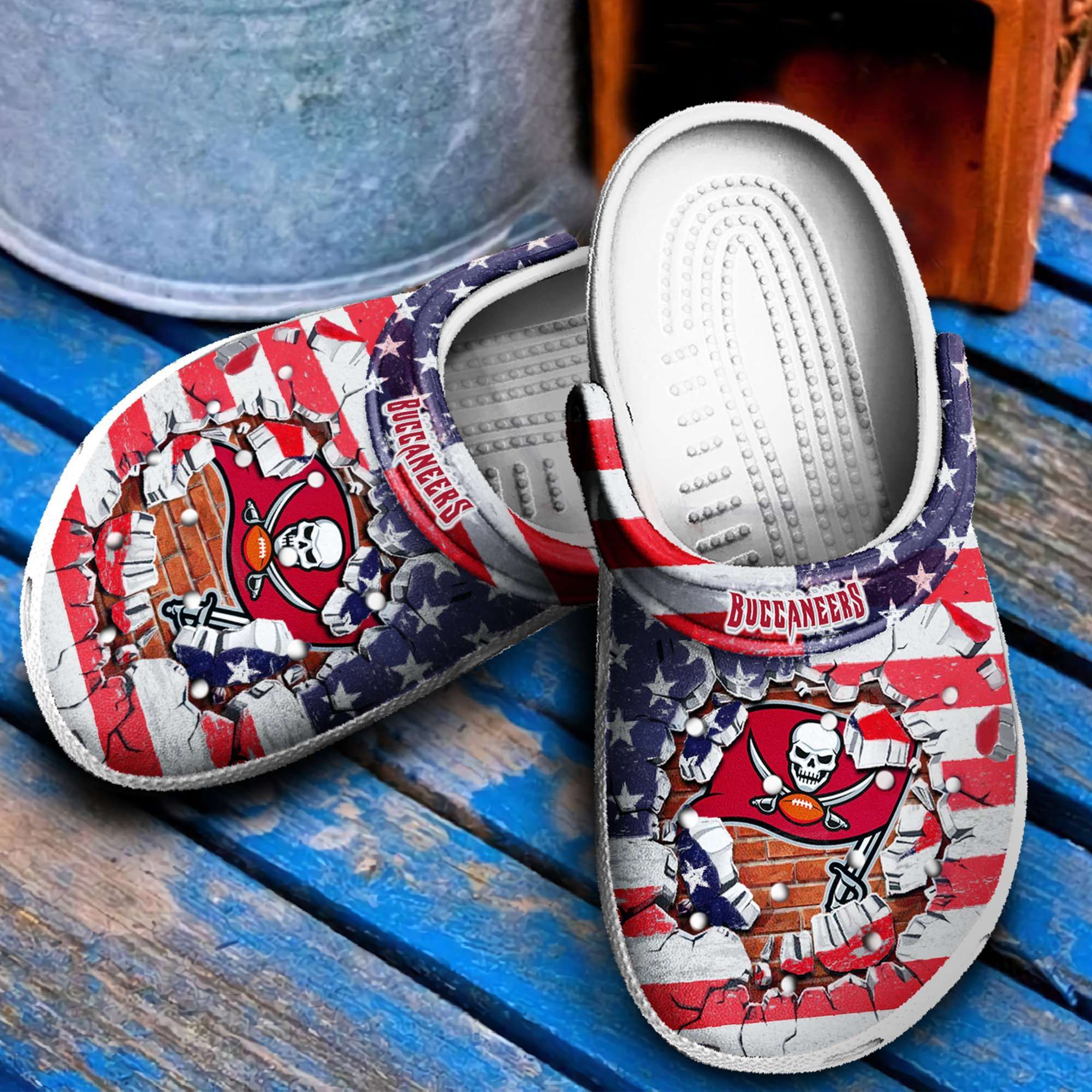 Tampa Bay Buccaneers Crocs Clog Clog Shoes Tampa Bay Buccaneers Crocs Clog Clog Shoes