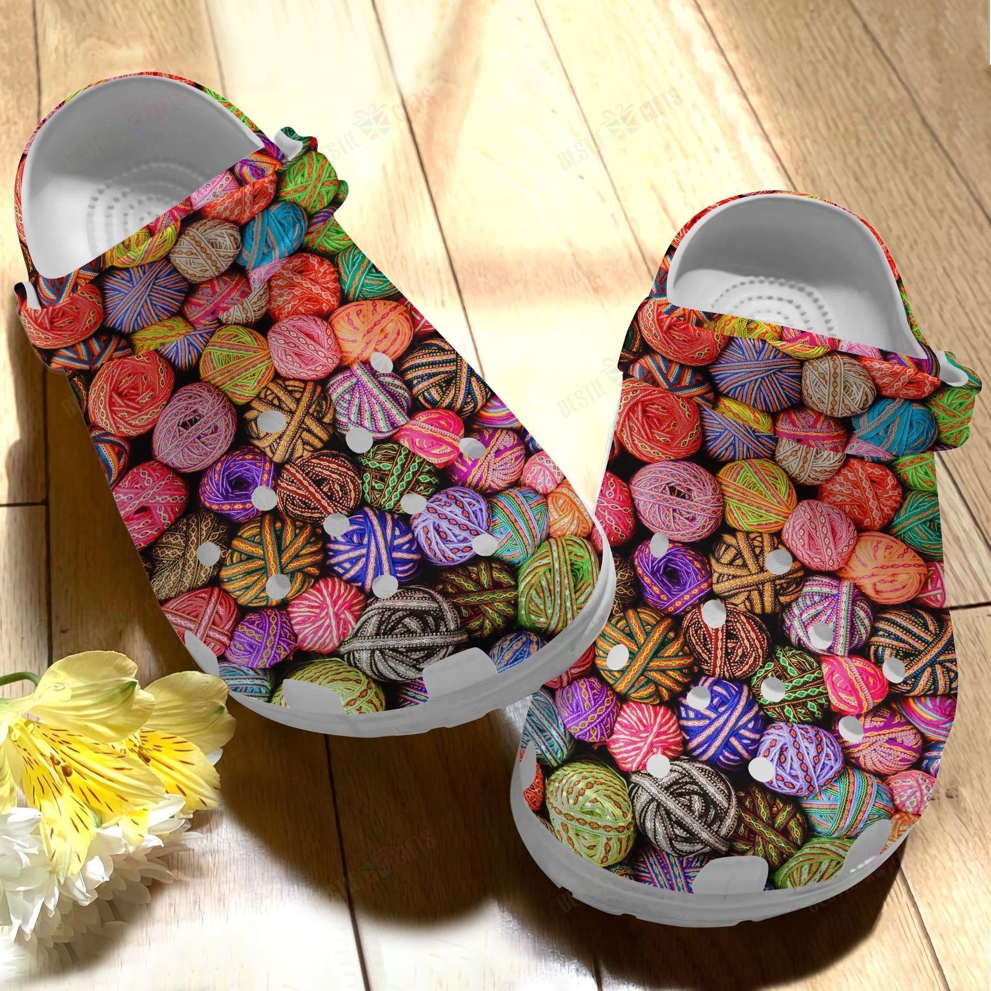 Yarn Crocs Clog Classic Clog Rainbow Yarn Shoes Yarn Crocs Clog Classic Clog Rainbow Yarn Shoes
